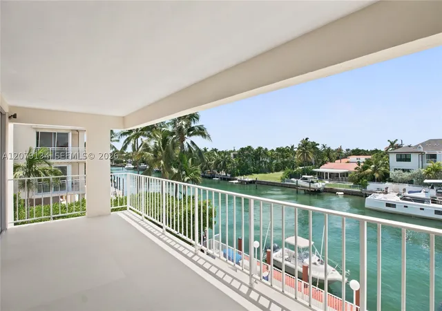 Photo 4 of Condo for sale at 10180 W Bay Harbor Dr #3A, Bay Harbor Islands, FL 33154 | MLS# A12079134 | Listing updated on 2026-09-14