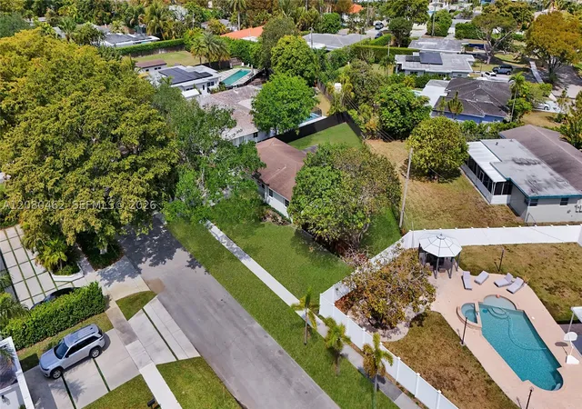 Photo 2 of Single family home for sale at 2125 Alamanda Dr, North Miami, FL 33181 | MLS# A12080462 | Listing updated on 2026-08-31