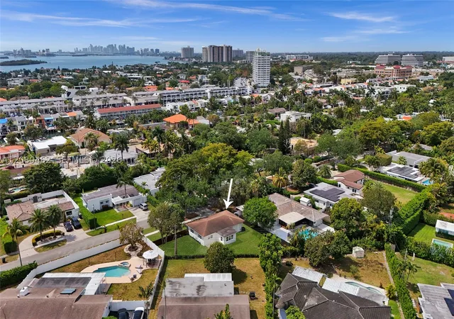 Photo 3 of Single family home for sale at 2125 Alamanda Dr, North Miami, FL 33181 | MLS# A12080462 | Listing updated on 2026-08-31