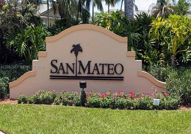 Photo 2 of Townhouse for sale at 2231 N Cordoba Bnd, Weston, FL 33327 | MLS# A12062957 | Listing updated on 2026-08-31