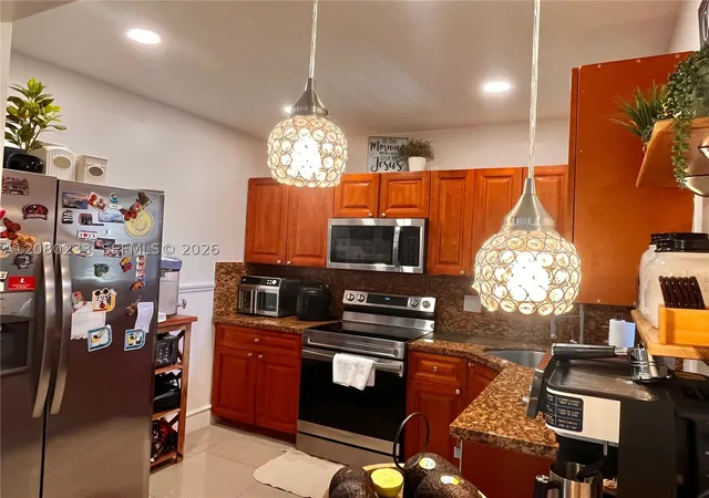 Listing Photo 4 - Condo for sale in building located at 4511 S Carambola Cir, Coconut Creek, FL 33066 - Unit #27300