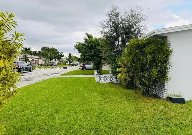 Photo 3 of Single family home for sale at 720 NW 74th Way, Margate, FL 33063 | MLS# A12077973 | Listing updated on 2026-09-09