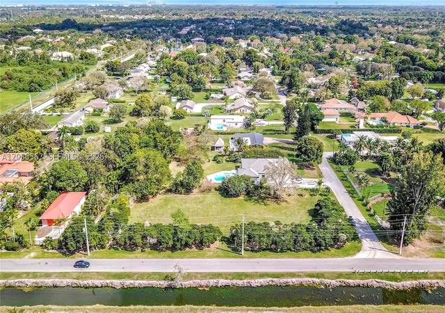 Photo 3 of Land for sale at 28 Sw Street, Davie, FL 33330 | MLS# A12080563 | Listing updated on 2026-09-03