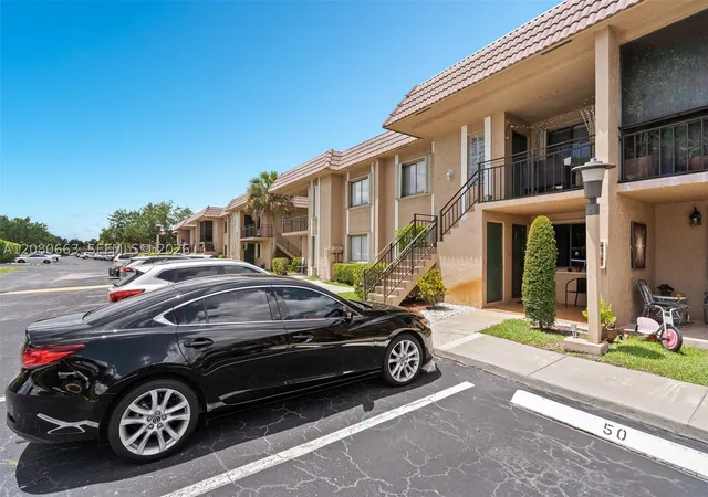 Photo 1 of Condo for sale at 197 Lakeview Dr #102, Weston, FL 33326 | MLS# A12080663 | Listing updated on 2026-09-08