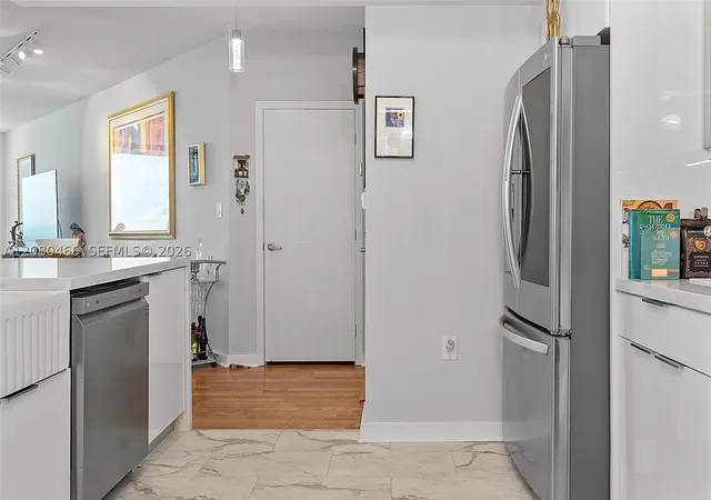 Photo 3 of Condo for sale at 9066 Sw 73rd Court #1809, Miami, FL 33156 | MLS# A12080466 | Listing updated on 2026-09-01