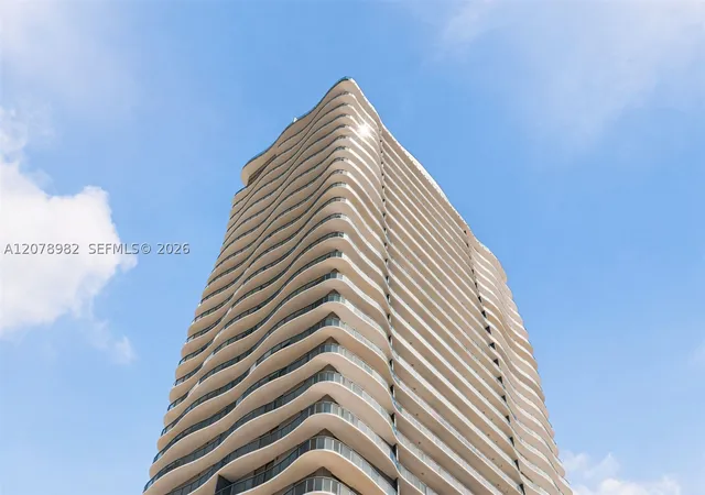 Photo 3 of Condo for sale at 1400 Biscayne Blvd #505, Miami, FL 33132 | MLS# A12078982 | Listing updated on 2026-09-04