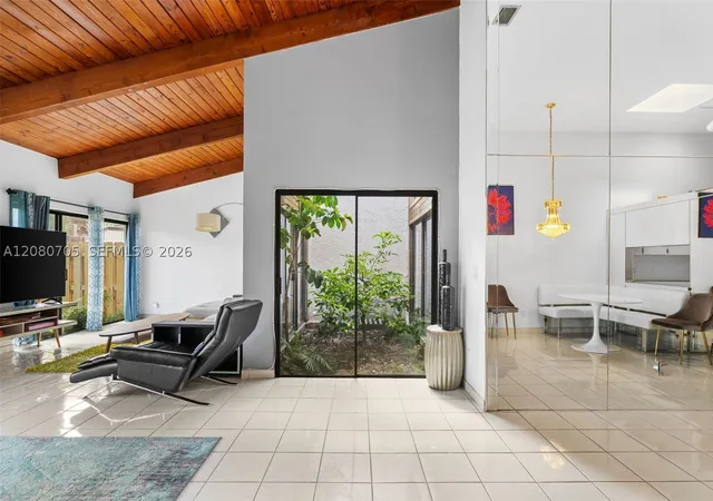 Photo 3 of Townhouse for sale at 2679 S Parkview Dr, Hallandale Beach, FL 33009 | MLS# A12080705 | Listing updated on 2026-09-01