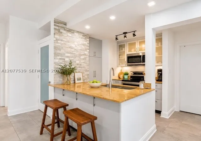 Photo 1 of Condo for sale at 910 Bay Dr #15, Miami Beach, FL 33141 | MLS# A12077539 | Listing updated on 2026-09-10