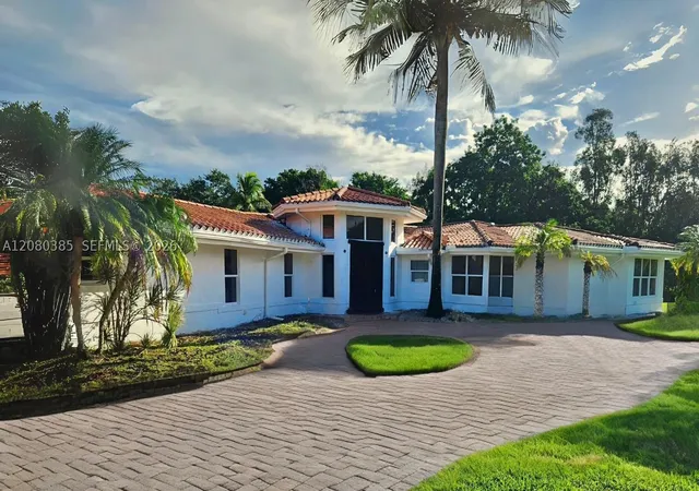 Photo 1 of Single family home for sale at 14101 Luray Rd, Southwest Ranches, FL 33330 | MLS# A12080385 | Listing updated on 2026-09-12