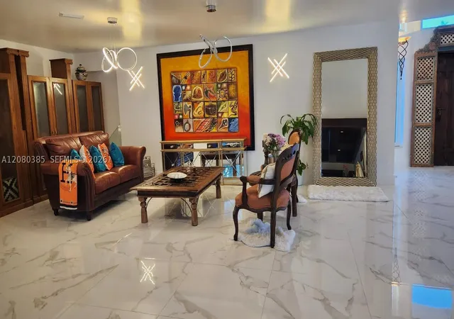 Photo 4 of Single family home for sale at 14101 Luray Rd, Southwest Ranches, FL 33330 | MLS# A12080385 | Listing updated on 2026-09-12