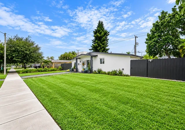 9900 SW 87th Street