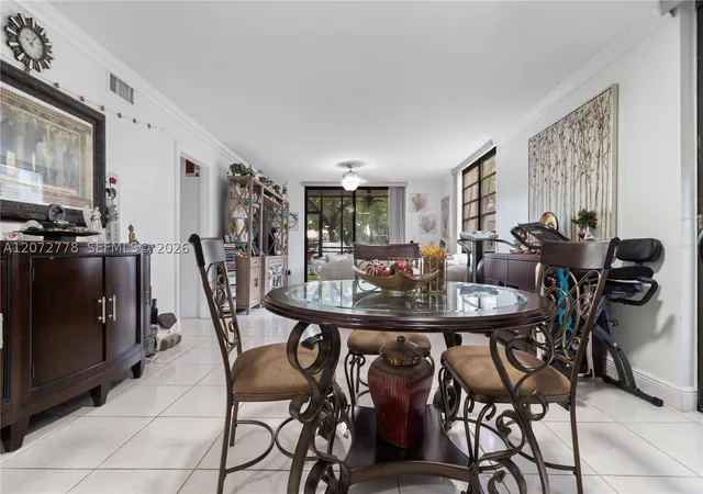 Photo 3 of Condo for sale at 1101 Colony Point Cir #123, Pembroke Pines, FL 33026 | MLS# A12072778 | Listing updated on 2026-09-12