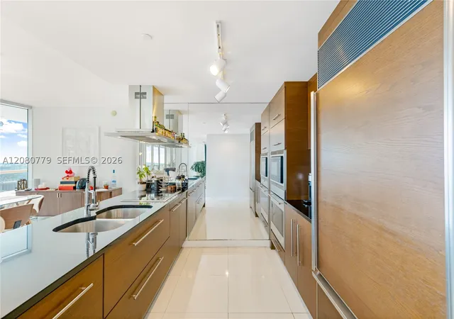 Photo 3 of Condo for sale at 495 Brickell Ave #4704, Miami, FL 33131 | MLS# A12080779 | Listing updated on 2026-09-10