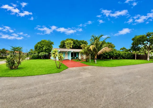 Photo 1 of Single family home for sale at 4940 Sw 25th Avenue, Dania Beach, FL 33312 | MLS# A12078981 | Listing updated on 2026-09-01