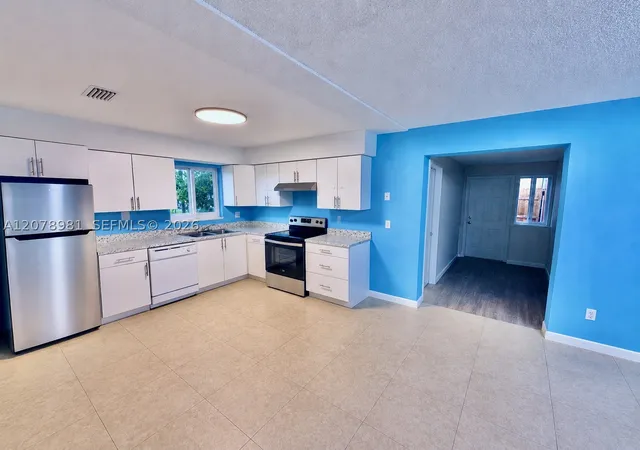 Photo 3 of Single family home for sale at 4940 Sw 25th Avenue, Dania Beach, FL 33312 | MLS# A12078981 | Listing updated on 2026-09-01