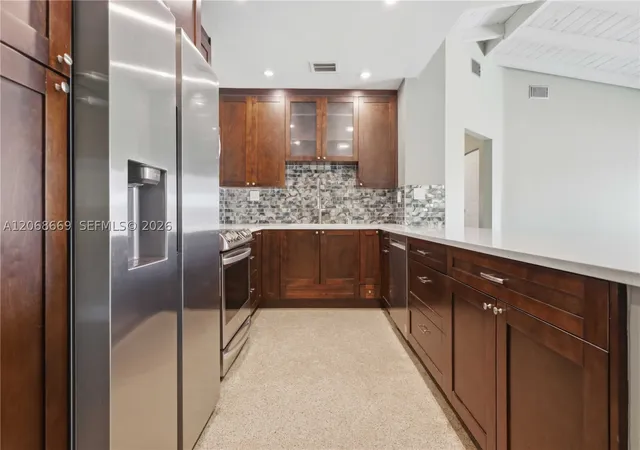 Photo 4 of Single family home for sale at 331 Delaware Ave, Fort Lauderdale, FL 33312 | MLS# A12068669 | Listing updated on 2026-09-05
