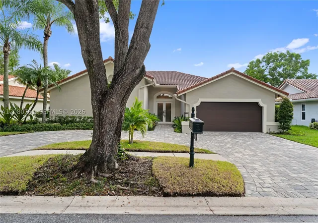 Photo 2 of Sale Pending at 1900 Lakeshore Dr, Weston, FL 33326 | MLS# A12080781 | Listing updated on 2026-09-14
