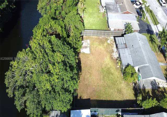 Photo 3 of Sale Pending at 11935 Sw 37th Street, Miami, FL 33175 | MLS# A12068698 | Listing updated on 2026-10-06