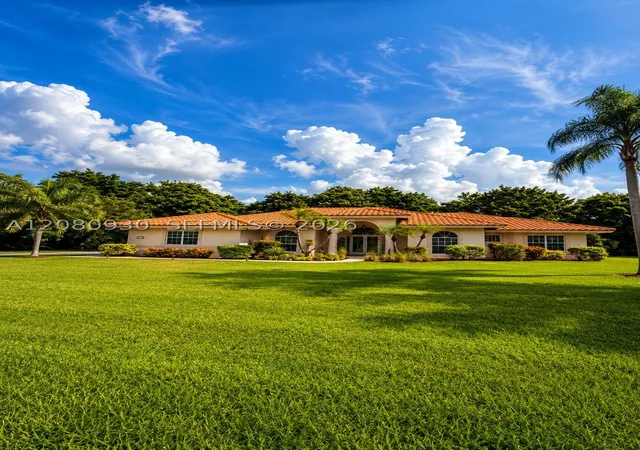 Photo 2 of Sale Pending at 1100 Nw 114th Avenue, Plantation, FL 33323 | MLS# A12080930 | Listing updated on 2026-09-01