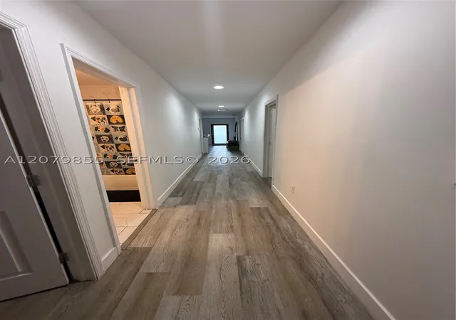 Photo 3 of Single family home for sale at 529 NW 16th Avenue, Fort Lauderdale, FL 33311 | MLS# A12079855 | Listing updated on 2026-09-01