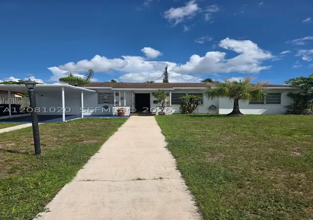 Photo 1 of Single family home for sale at 921 Ne 163rd Street, North Miami Beach, FL 33162 | MLS# A12081020 | Listing updated on 2026-09-01