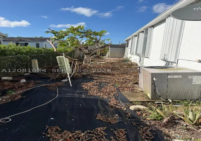 Listing Photo 5 - Condo for sale in building located at 19800 Sw 180Th Ave, Miami, FL 33187 - Unit #569