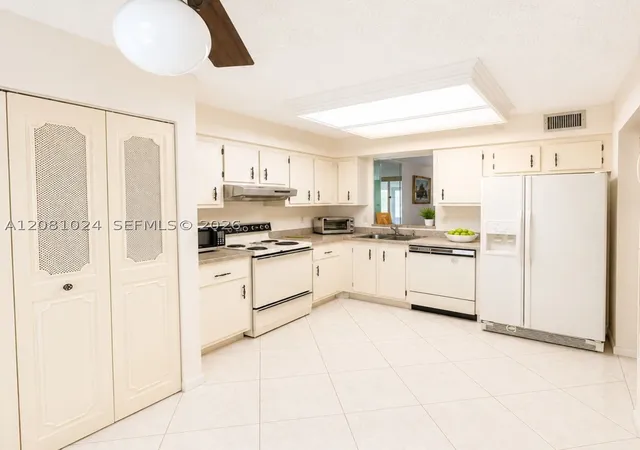 Photo 3 of Condo for sale at 14575 Bonaire Blvd #204, Delray Beach, FL 33446 | MLS# A12081024 | Listing updated on 2026-09-12