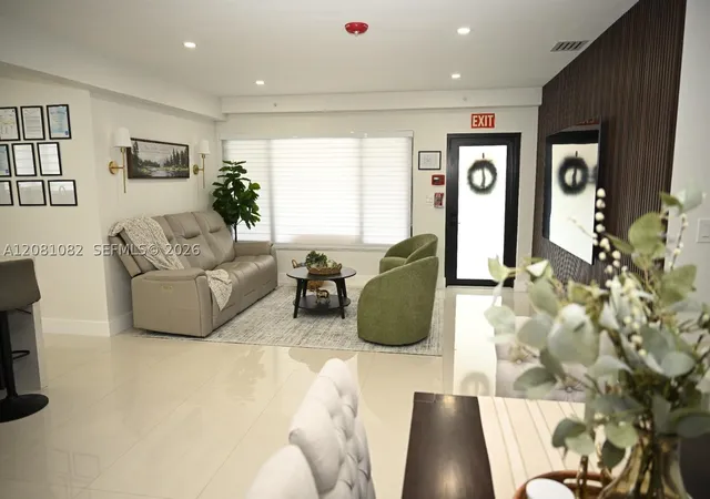 Photo 4 of Single family home for sale at 850 W 51st Place, Hialeah, FL 33012 | MLS# A12081082 | Listing updated on 2026-09-01
