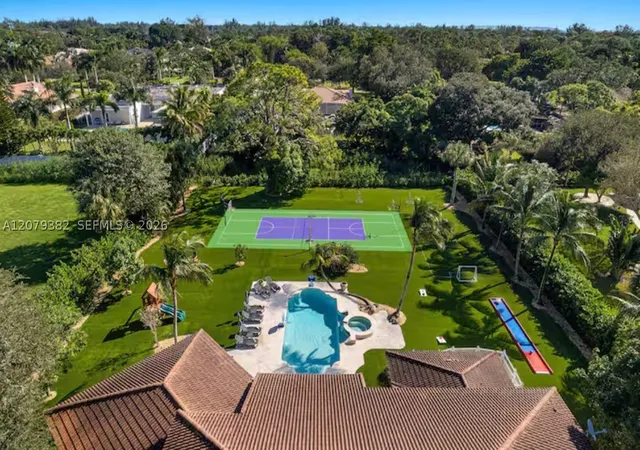 Photo 4 of Single family home for sale at 6114 NW 74th Terrace, Parkland, FL 33067 | MLS# A12079382 | Listing updated on 2026-09-15