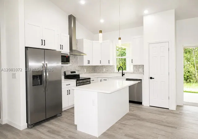 Photo 2 of Single family home for sale at 7624 Ancha St, Sebring, FL 33872 | MLS# A12081072 | Listing updated on 2026-09-01