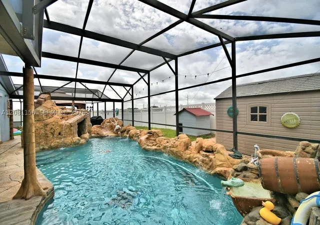 Photo 2 of Single family home for sale at 260 Cheshire Way, Davenport, FL 33897 | MLS# A12081156 | Listing updated on 2026-09-01