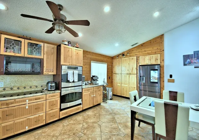 Photo 4 of Single family home for sale at 260 Cheshire Way, Davenport, FL 33897 | MLS# A12081156 | Listing updated on 2026-09-01