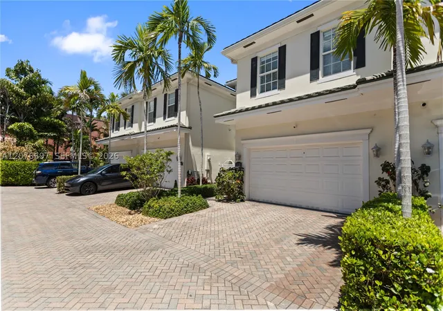 Photo 1 of Townhouse for sale at 1139 N Victoria Park Rd, Fort Lauderdale, FL 33304 | MLS# A12076697 | Listing updated on 2026-09-13