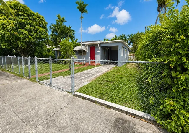 Photo 3 of Sale Pending at 7800 SW 34th Terrace, Miami, FL 33155 | MLS# A12081167 | Listing updated on 2026-09-05