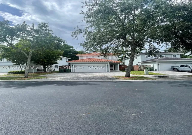 Photo 3 of Single family home for sale at 3134 Ne 3rd Drive, Homestead, FL 33033 | MLS# A12069974 | Listing updated on 2026-09-03