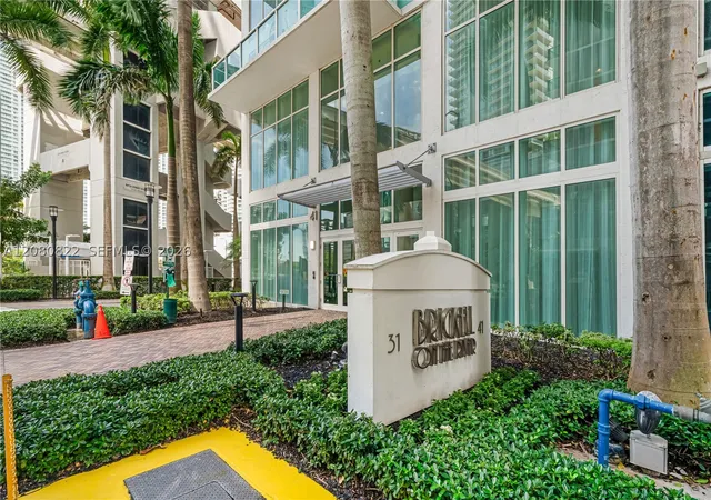 Photo 1 of Condo for sale at 41 Se 5th Street #1607, Miami, FL 33131 | MLS# A12080822 | Listing updated on 2026-09-01