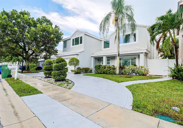 Photo 1 of Single family home for sale at 10262 Sw 9th Lane, Pembroke Pines, FL 33025 | MLS# A12080223 | Listing updated on 2026-09-05
