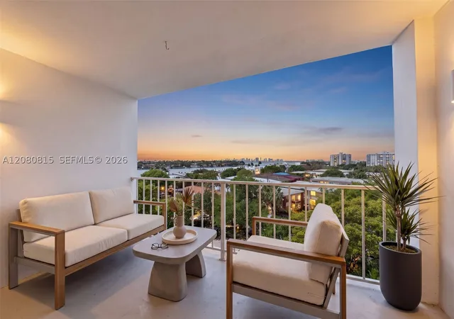 Photo 4 of Condo for sale at 6900 Bay Dr #6B, Miami Beach, FL 33141 | MLS# A12080815 | Listing updated on 2026-09-01