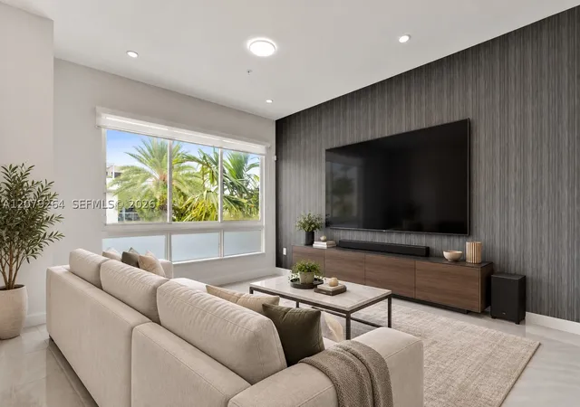 Photo 3 of Townhouse for sale at 10517 Nw 66th Street, Doral, FL 33178 | MLS# A12079264 | Listing updated on 2026-10-06