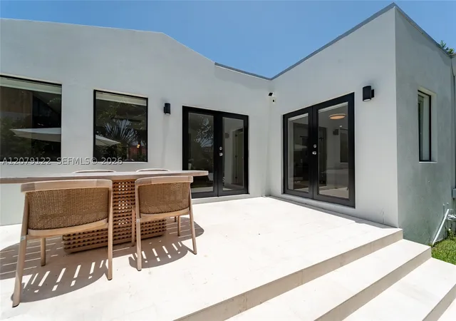 Photo 31 of Single family home for sale at 8926 Emerson Ave, Surfside, FL 33154 | MLS# A12079122 | Listing updated on 2026-09-12