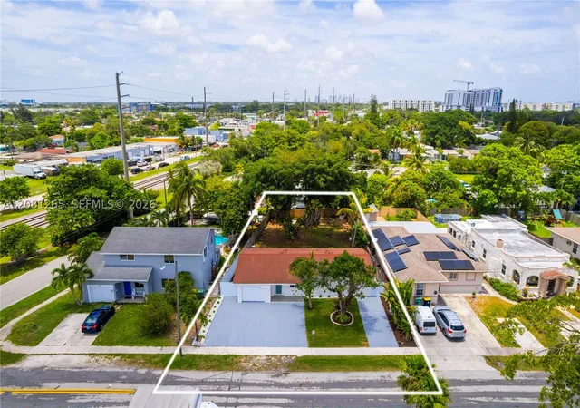 Photo 1 of Single family home for sale at 254 Sw 4th Street, Dania Beach, FL 33004 | MLS# A12081265 | Listing updated on 2026-09-01