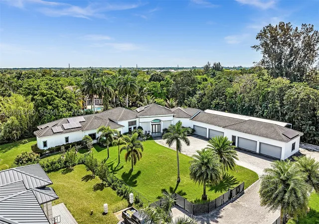 Photo 1 of Single family home for sale at 1540 Sw 115th Avenue, Davie, FL 33325 | MLS# A12081160 | Listing updated on 2026-09-01