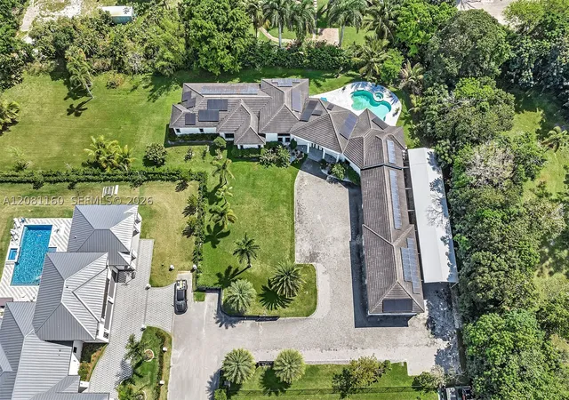 Photo 3 of Single family home for sale at 1540 Sw 115th Avenue, Davie, FL 33325 | MLS# A12081160 | Listing updated on 2026-09-01