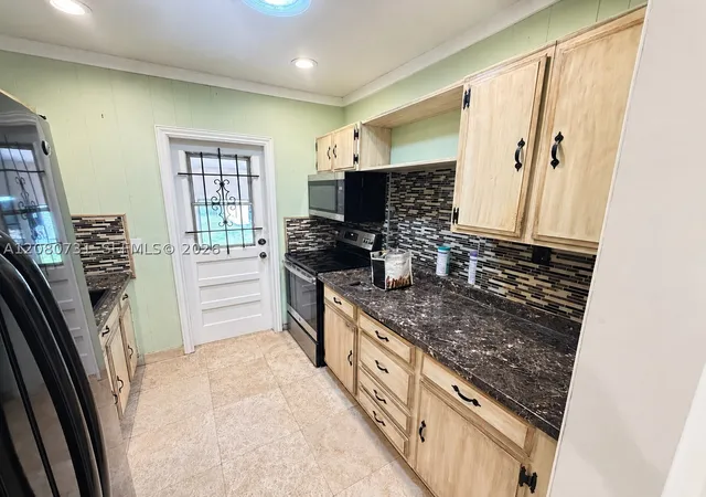 Photo 2 of Single family home for sale at 1820 Coolidge St, Hollywood, FL 33020 | MLS# A12080731 | Listing updated on 2026-09-02