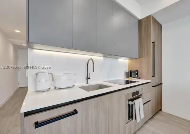 Photo 4 of Condo for sale at 580 72nd #1713, Miami Beach, FL 33141 | MLS# A12072553 | Listing updated on 2026-09-03