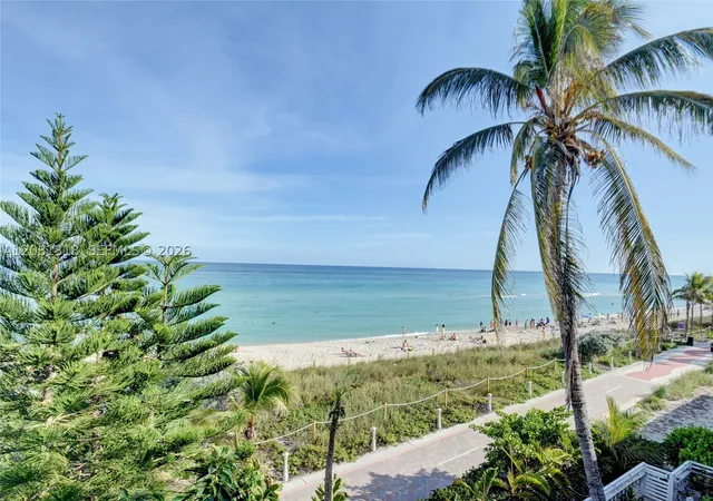 Photo 4 of Townhouse for sale at 5445 Collins Ave #P2, Miami Beach, FL 33140 | MLS# A12081318 | Listing updated on 2026-09-02