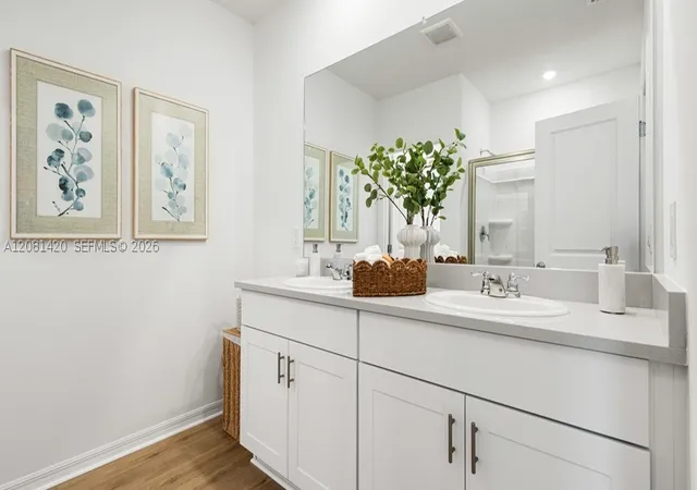 Photo 4 of Sale Pending at 6738 Equinox Ln, North Fort Myers, FL 33917 | MLS# A12081420 | Listing updated on 2026-09-15