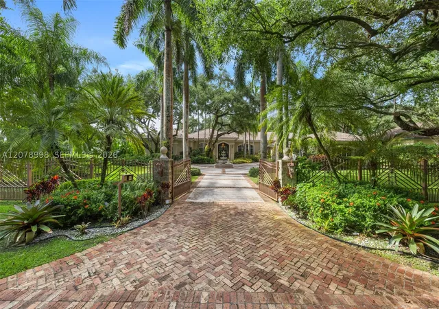 Photo 2 of Mansion for sale at 8430 Sw 98th Street, Miami, FL 33156 | MLS# A12078998 | Listing updated on 2026-09-05