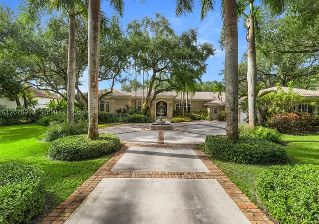 Photo 4 of Single family home for sale at 8430 SW 98th Street, Miami, FL 33156 | MLS# A12078998 | Listing updated on 2026-09-05
