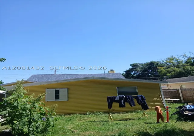 Photo 1 of Single family home for sale at 5424 Blue Grass St, Orlando, FL 32810 | MLS# A12081432 | Listing updated on 2026-09-02